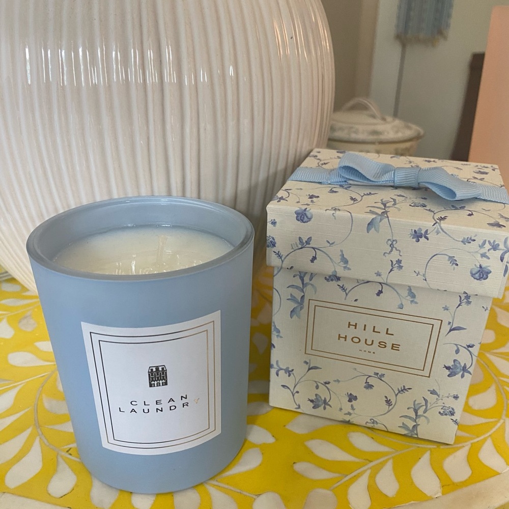NWT Rare Hill House Home Candle in Clean Laundry with Gift Box
